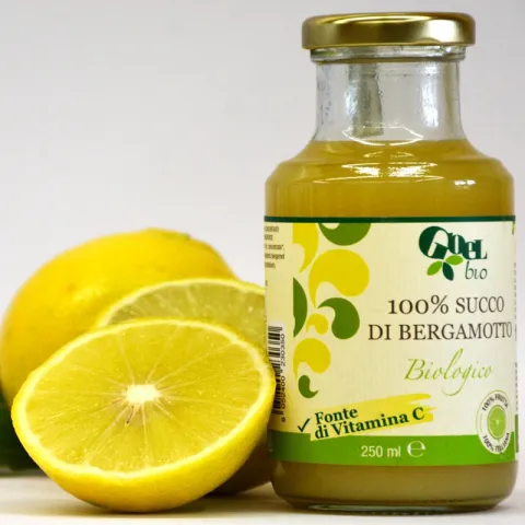 Un concentrato di gusto e fragranza: il succo di bergamotto GOEL Bio mantiene sapori e profumi dell'agrume unico al mondo.